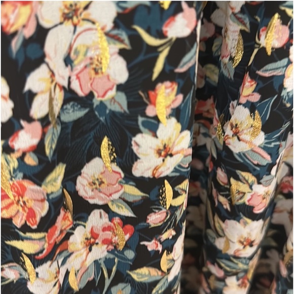 Black Surplice Shimmer Detailed Floral Maxi Dress - Picture 4 of 4